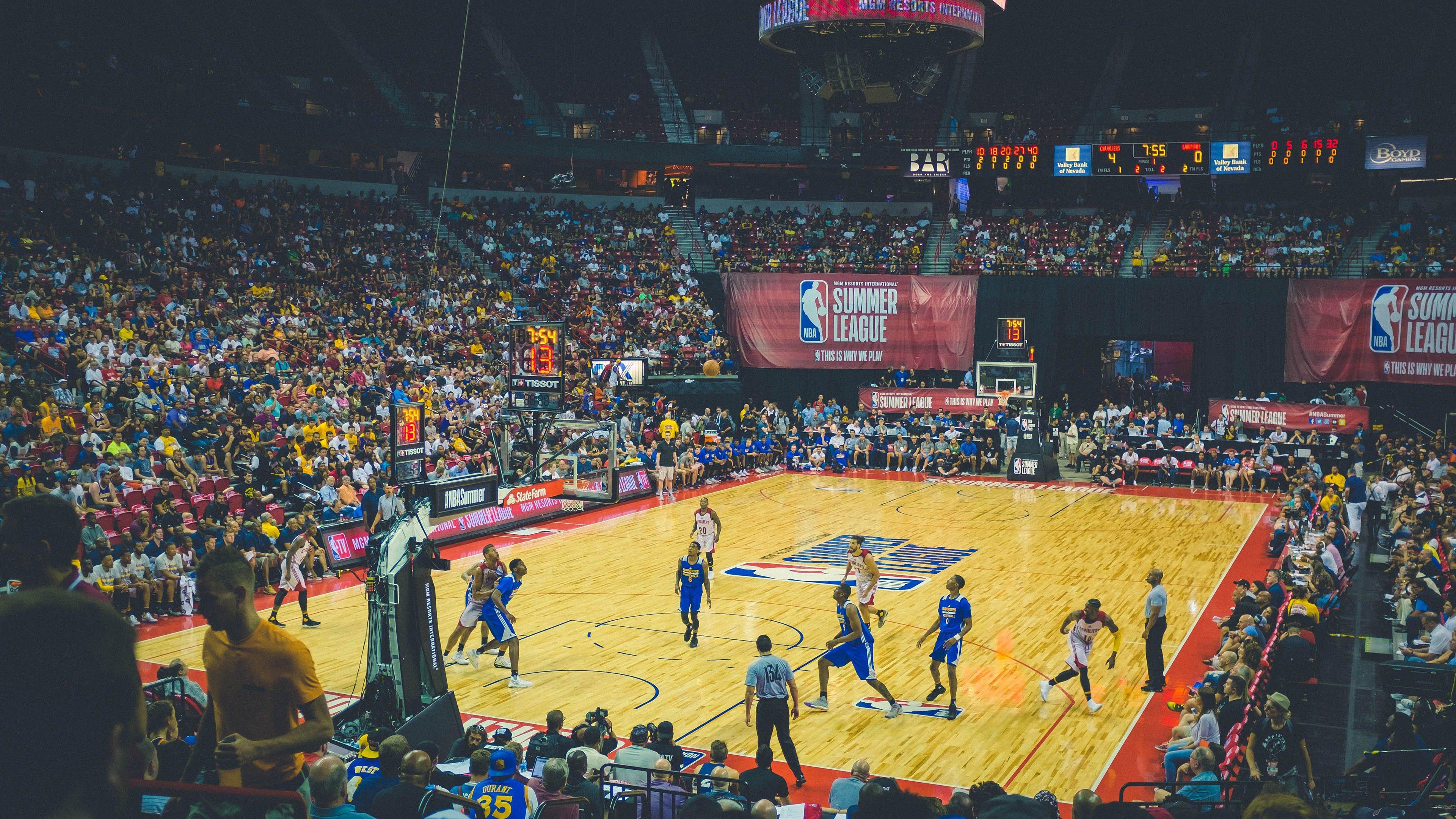 国乒包揽世界杯双冠 马龙孙颖莎展现统治力