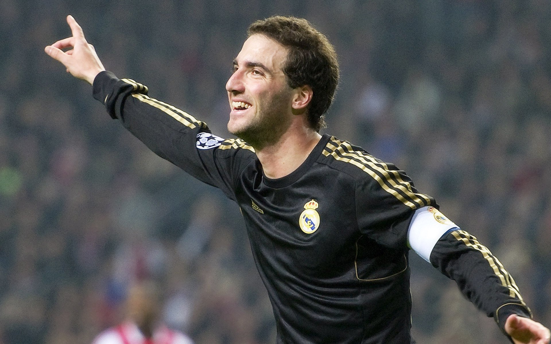 2026世界杯预选赛激战正酣，多支豪门球队展现强劲势头