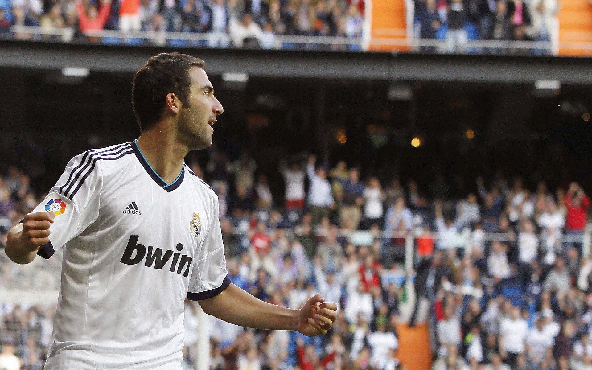 库尼亚头部受伤,狼队锋线告急出战成疑!