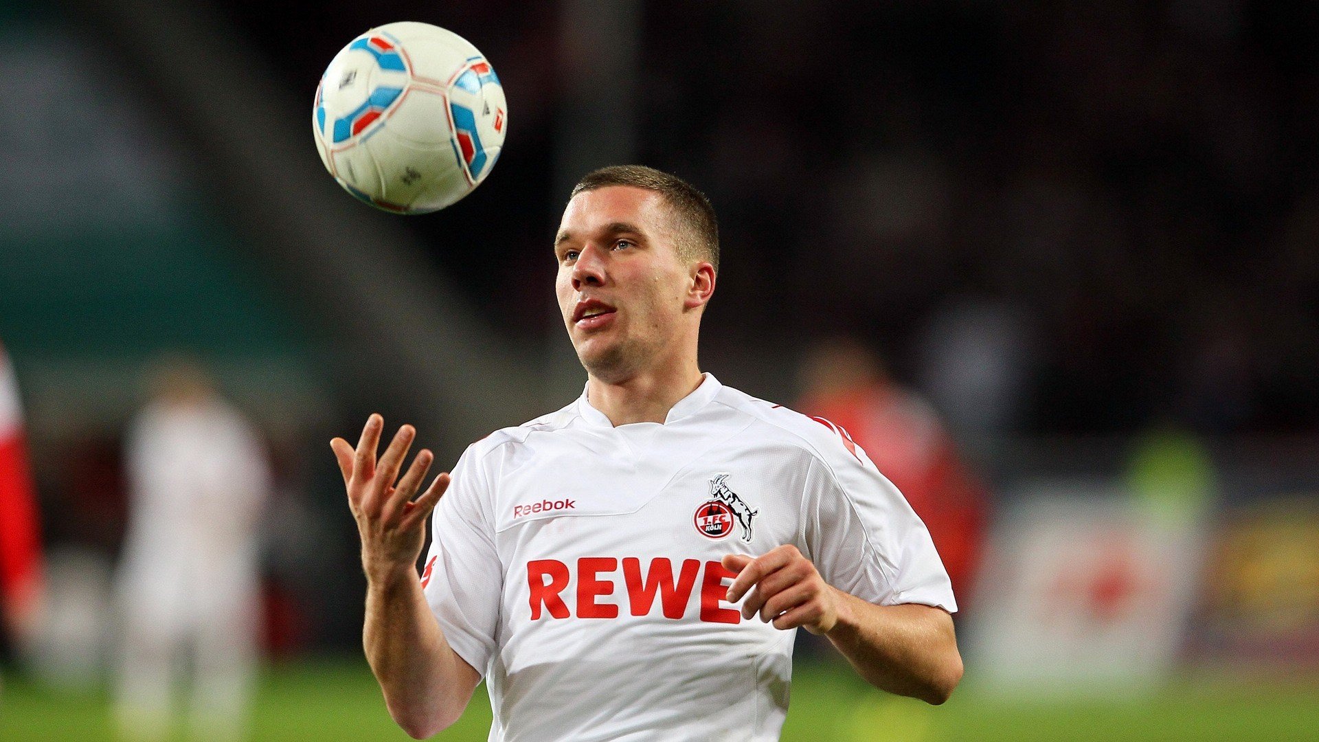 德媒曝巴萨锁定新猎物，19岁摩纳哥前锋布伦纳成诺坎普未来拼图